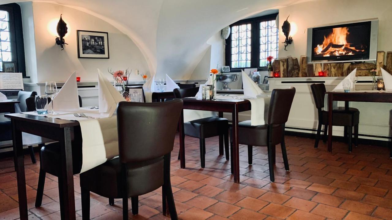 Hotel Kasteel De Essenburgh Hierden Eksteriør bilde