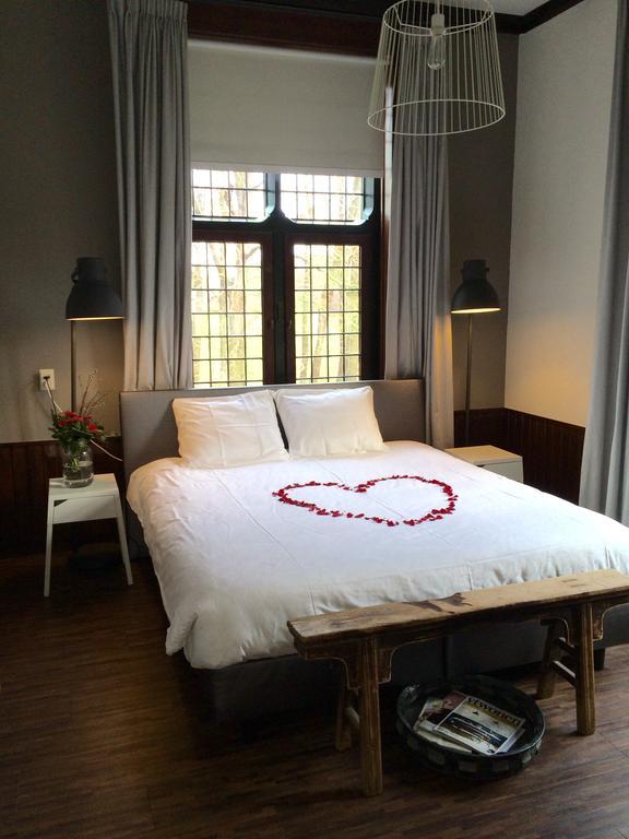 Hotel Kasteel De Essenburgh Hierden Eksteriør bilde